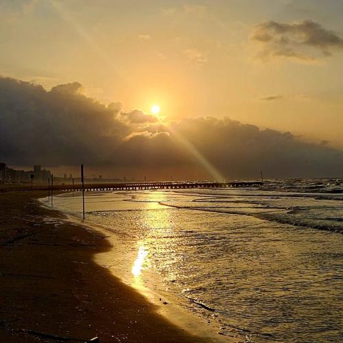 Meer 27